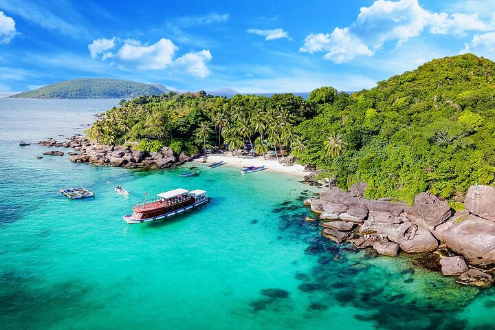 Con Dao Island Historical Sites and Heritage Experience