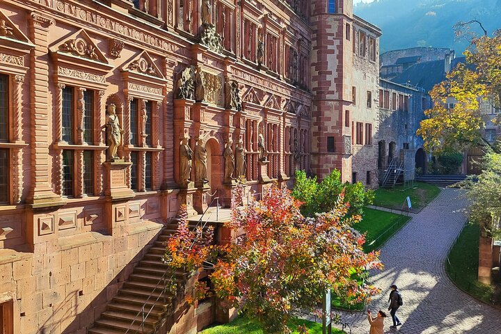 Heidelberg Castle Express Tour with Gardens and Wine Barrel