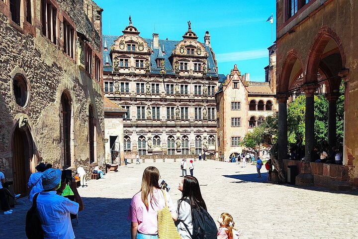Heidelberg Castle Express Tour with Gardens and Wine Barrel