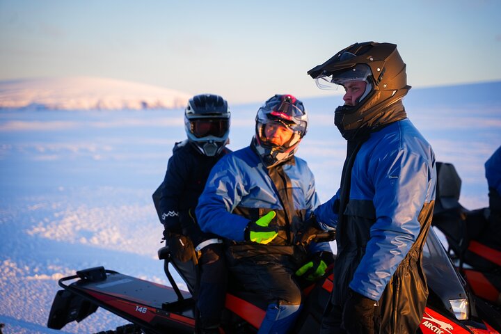 Snowmobiling from Husafell