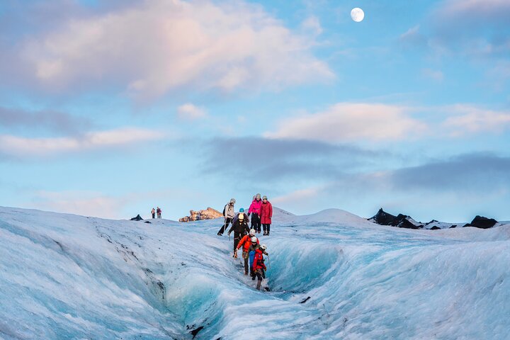 Sólheimajökull Glacier Hike & Ice Climbing Intro - Small Group