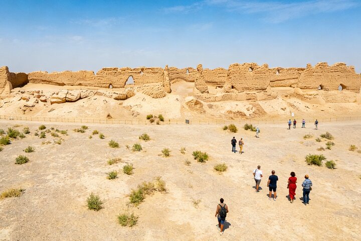 Dunhuang Private Day Tour: Yumen Pass, Han Great Wall Ruins and Yadan Ghost City
