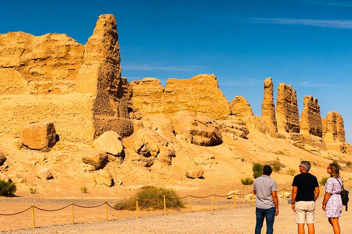 Dunhuang Private Day Tour: Yumen Pass, Han Great Wall Ruins and Yadan Ghost City
