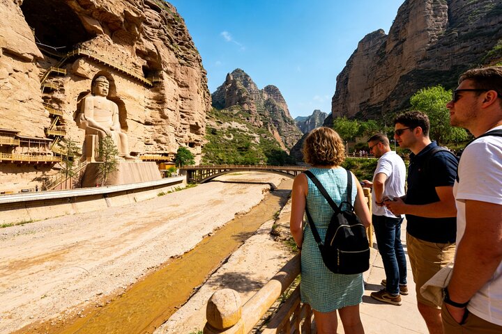 2-Day Lanzhou Private Trip to Bingling Temple and Labrang Monastery