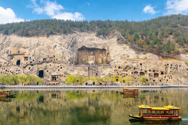 All Inclusive Luoyang Private Day Tour to Shaolin Temple and Longmen Grottoes