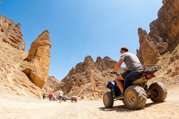 Lanzhou Private Day Tour to Yellow River Stone Forest
