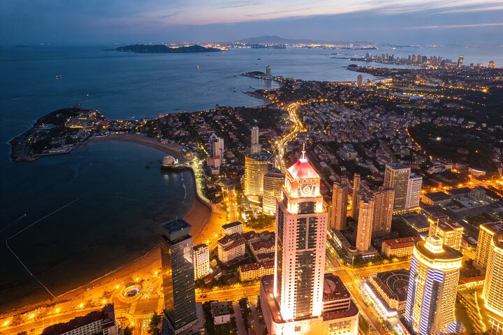 Qingdao After Dark: 4-Hour Illumination Tour with Options