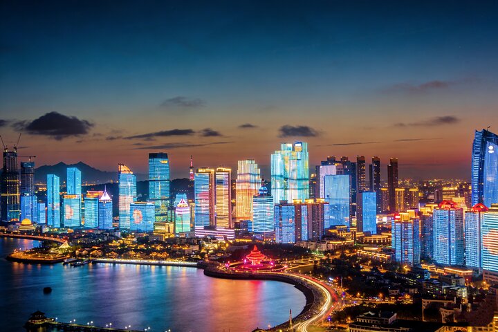 Qingdao After Dark: 4-Hour Illumination Tour with Options