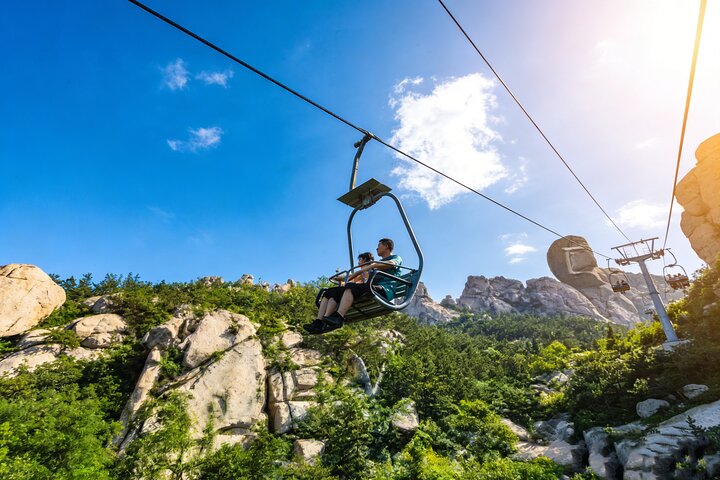 Qingdao Private Day Tour to Laoshan Mountain with Lunch and Cable Car