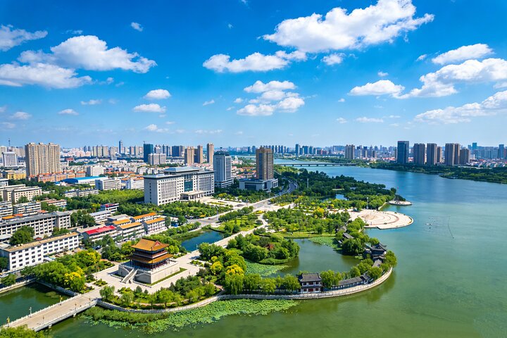 Private Jinan International Airport Arrival Transfer to Jining or Qufu Hotels
