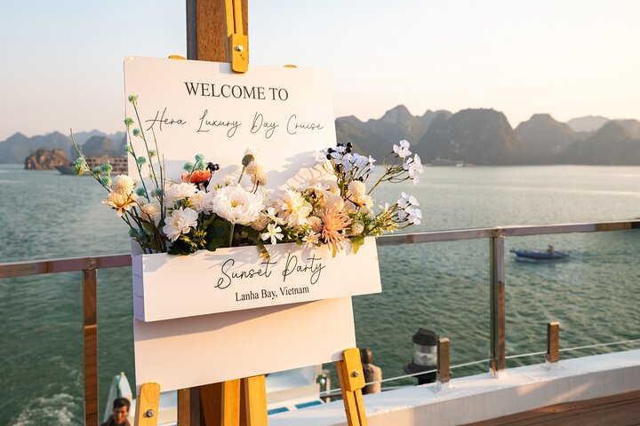 Halong Bay - Hera Cruise - All Inclusive Multi Days Tour