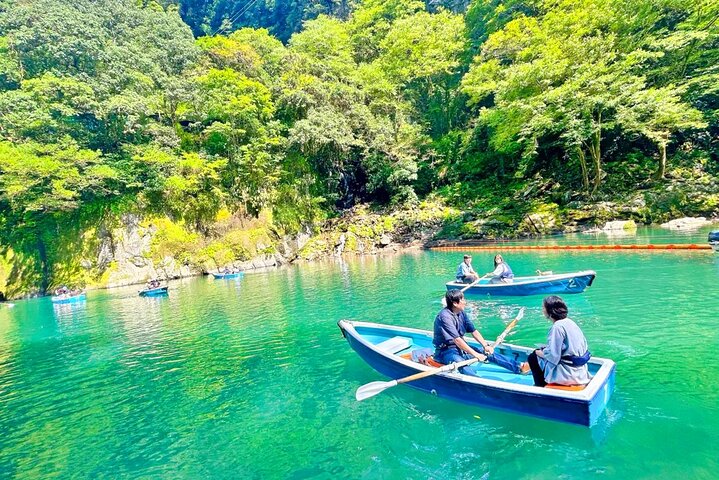 From Fukuoka: Miyazaki, Takachiho Gorge And Shrine Day Tour