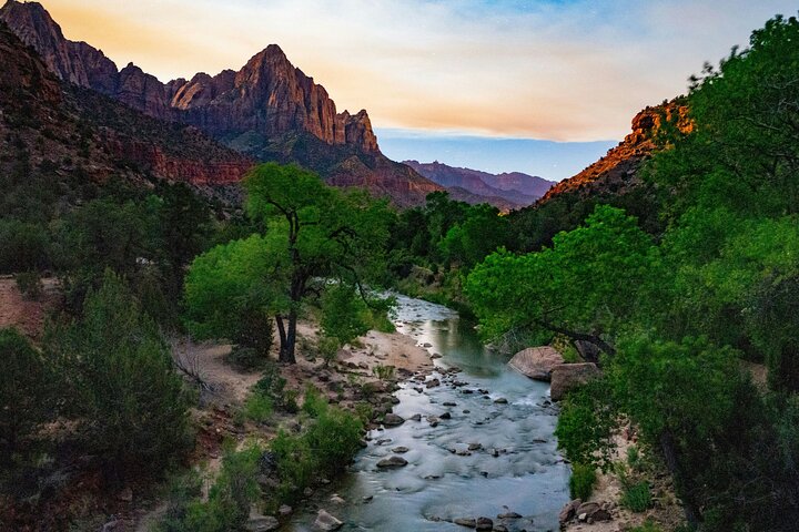 5-Day Grand Canyon & Antelope Canyon, Zion, Bryce & More from LA