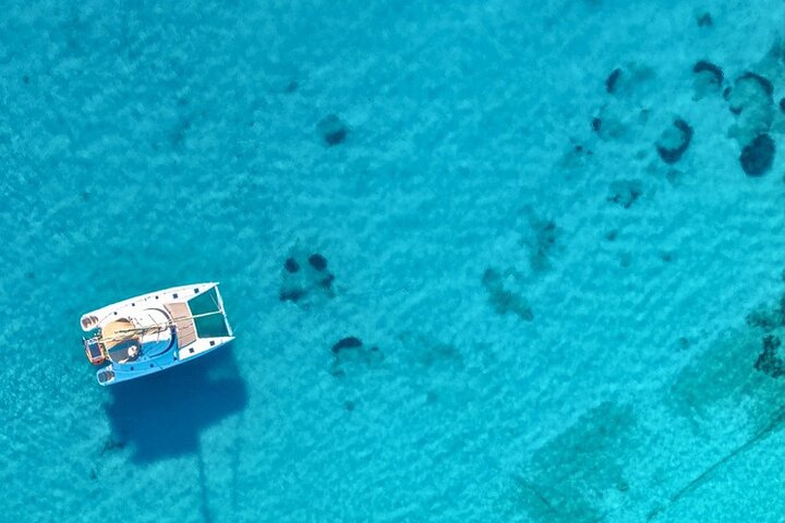 Premium Catamaran Tours, 8-flavor Feast & Drinks, Limited guests!