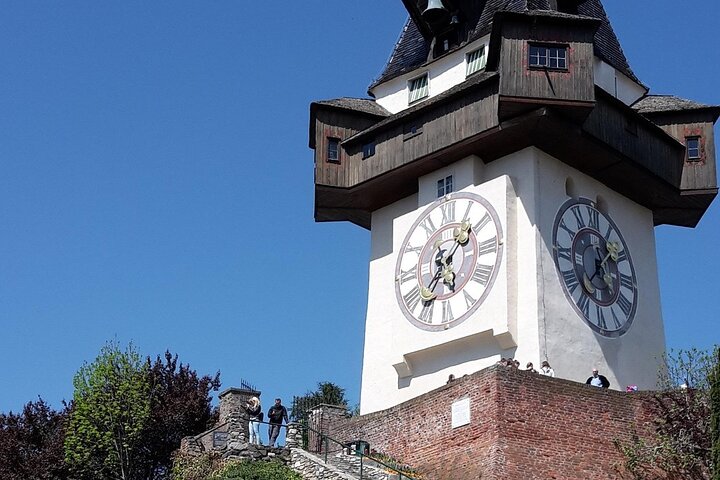 Strolling Graz: Medieval Lanes, Baroque Splendor & Modern Marvels