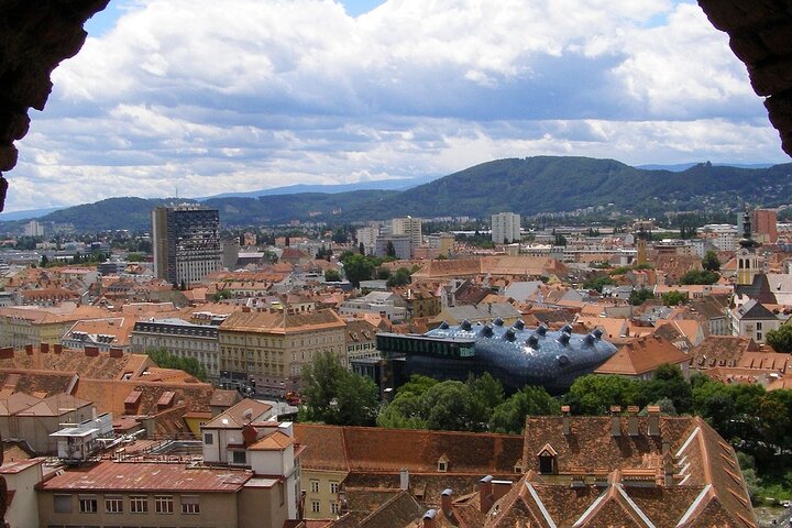 Strolling Graz: Medieval Lanes, Baroque Splendor & Modern Marvels