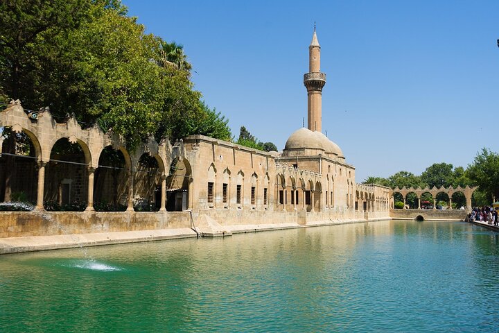 2 Day Gobeklitepe & Sanliurfa Tour from Istanbul (All-Inclusive)