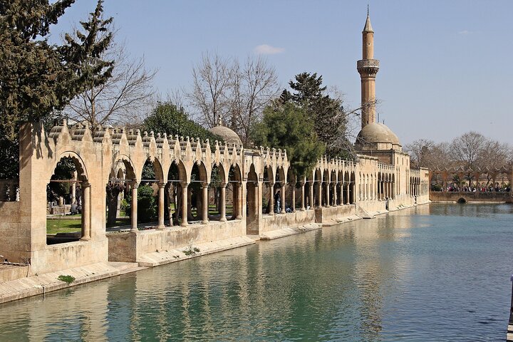 2 Day Gobeklitepe & Sanliurfa Tour from Istanbul (All-Inclusive)