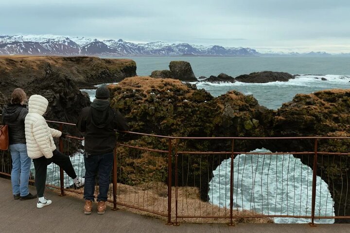 Grundarfjordur Port: Small Group Snaefellsnes Peninsula Tour