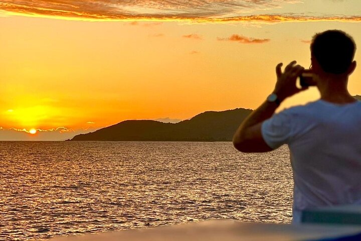 Vieques Bio Bay Tour and Beach Day Trip from San Juan by Ferry