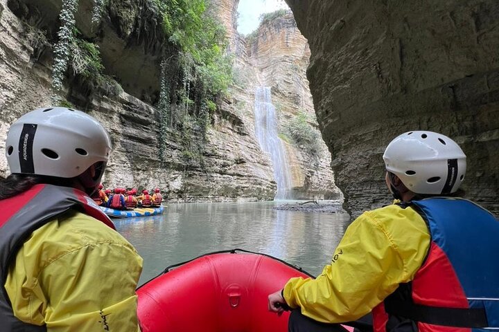 Osum Canyon Rafting & River Tubing