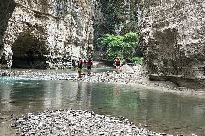 Osum Canyon Rafting & River Tubing