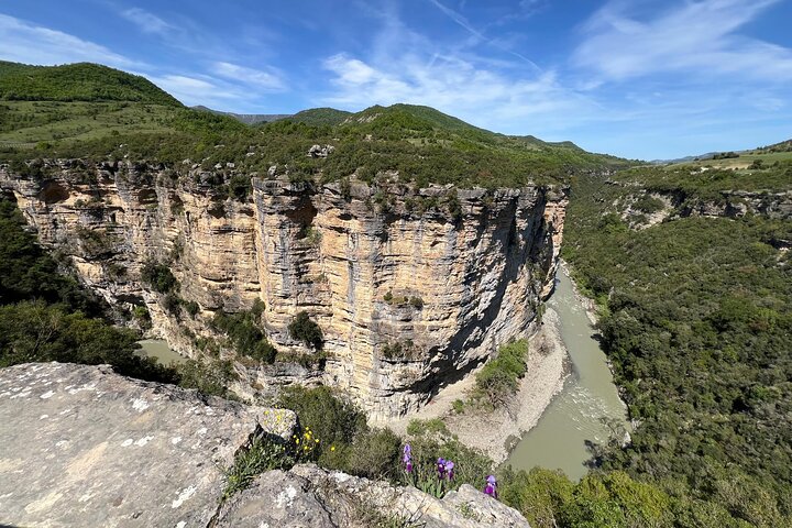 Osum Canyon Rafting & River Tubing