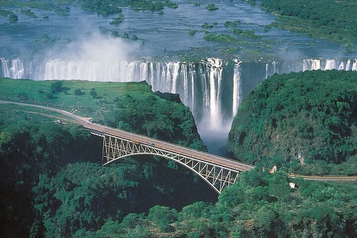 Victoria Falls Airport and City Transfer