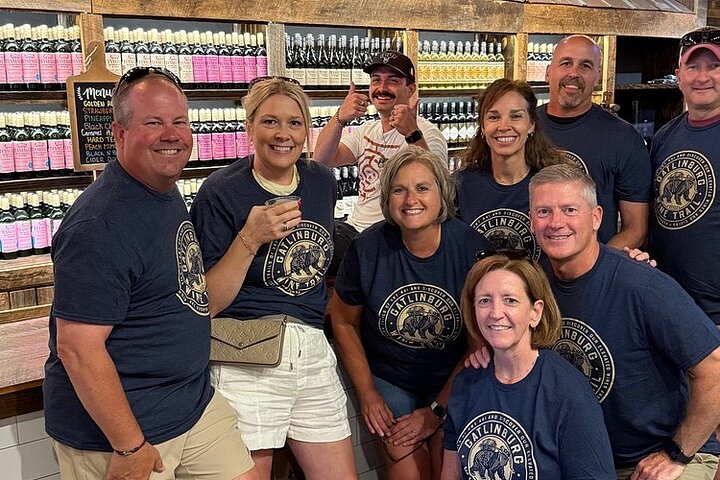 Sevierville VIP Wine, Shine, Bourbon & Lunch Experience