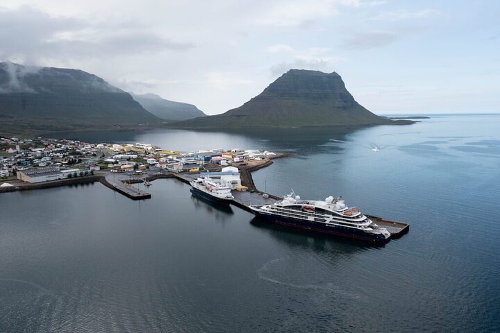 Grundarfjordur Port: Small Group Snaefellsnes Peninsula Tour