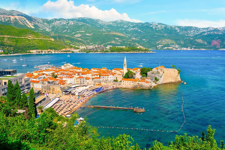 Tirana: Day Tour to Montenegro, Budva and Sveti Stefan