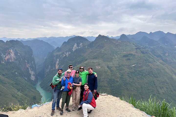 Ha Giang Jeep 4 Days 3 Night New Model Open Air Jeep