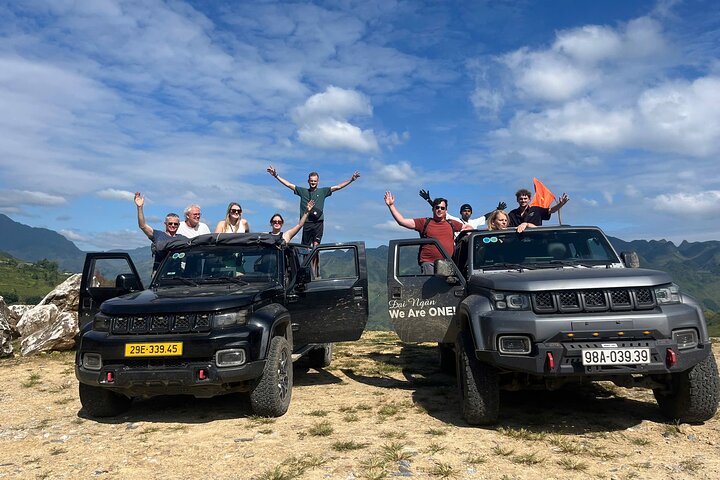 Ha Giang Jeep 4 Days 3 Night New Model Open Air Jeep