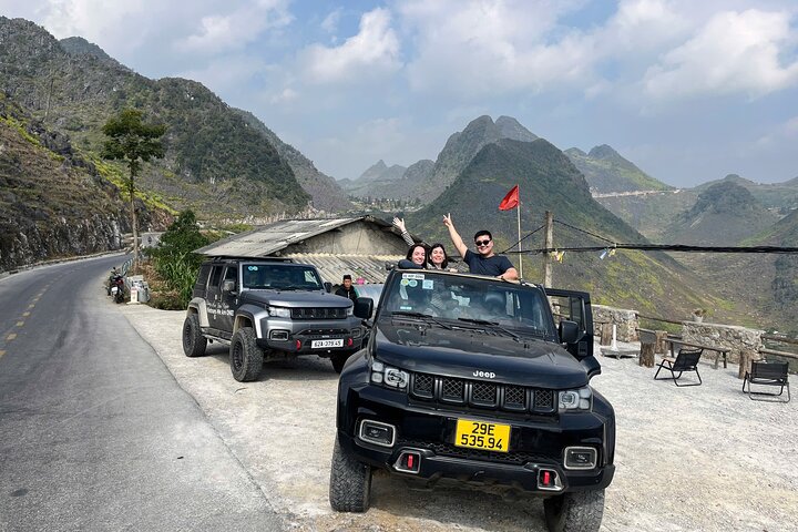 Ha Giang Jeep 4 Days 3 Night New Model Open Air Jeep