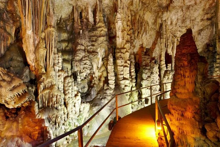 Knossos & Lasithi Plateau: Zeus Cave, Villages, Olive Oil Tour