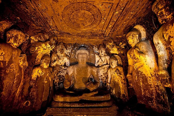 Private Ajanta & Ellora Caves Tour from Aurangabad with Guide