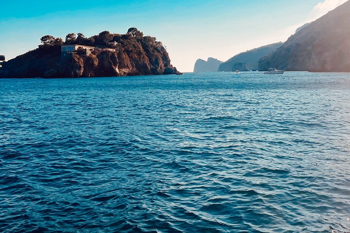 Positano & Amalfi Coast Small-Group Boat Day Tour from Sorrento