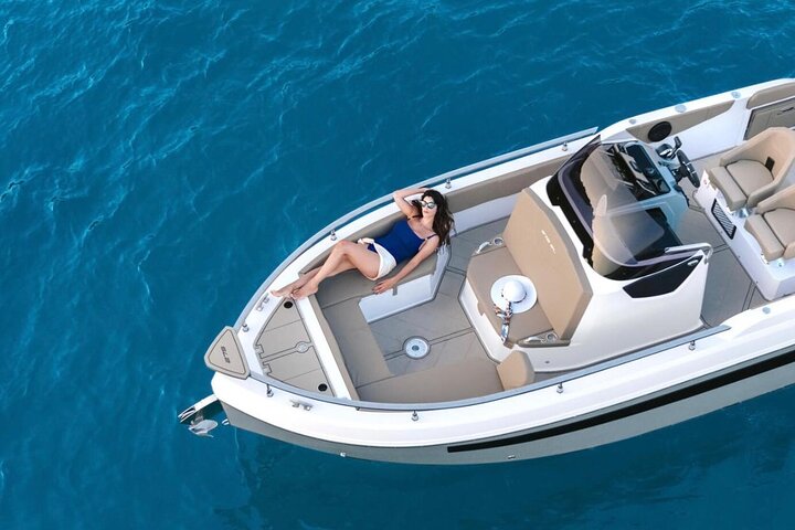 Monopoli 3h private and luxurious boat tour
