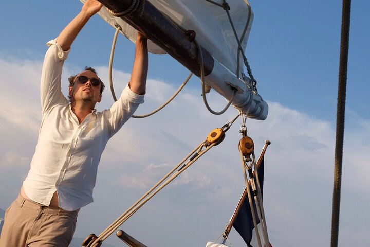 Sailing cruise, If Castle, Frioul Calanques & swimming