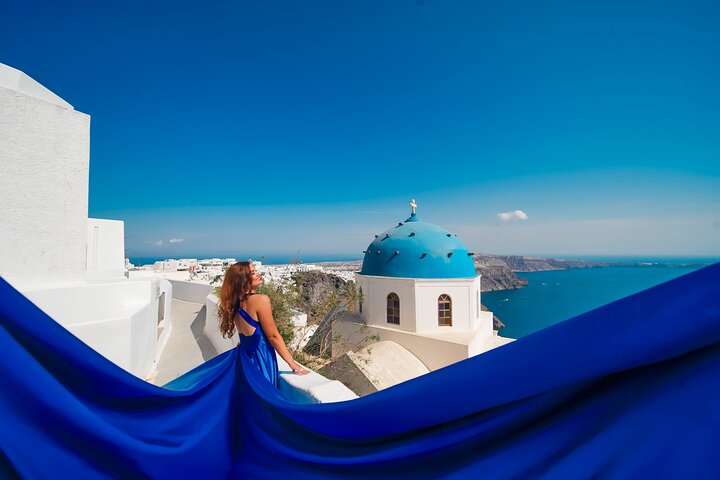 Santorini Flying Dress Experience with Hotel Pick up And Drop Off