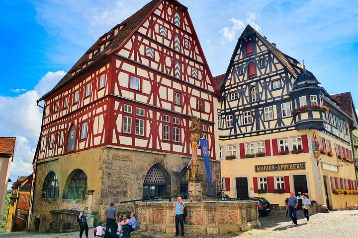 Hello Rothenburg ob der Tauber: Private City Walk with Guide