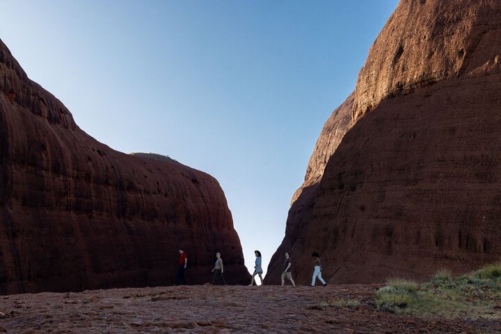 Uluru Sunrise (Ayers Rock) and Kata Tjuta Half Day Trip
