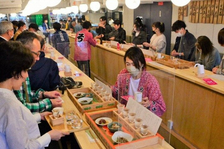 KOBE Sake Walking Tour in Japan's Top Sake Breweries