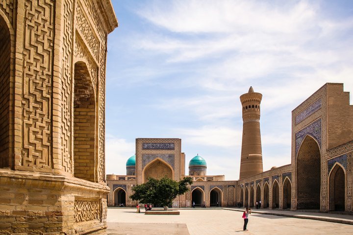 Discover Bukhara One Day Group Experience