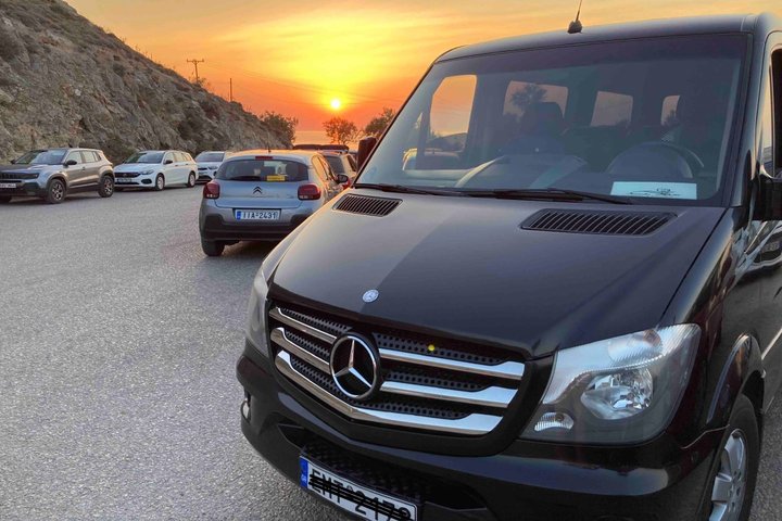 Santorini Private Transfer | Airport, Port & Hotel Pickup (24/7)