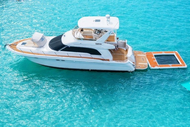 Yacht Rental 60 ft with 2 Free Jet Skis ,Miami River and Sea Pool