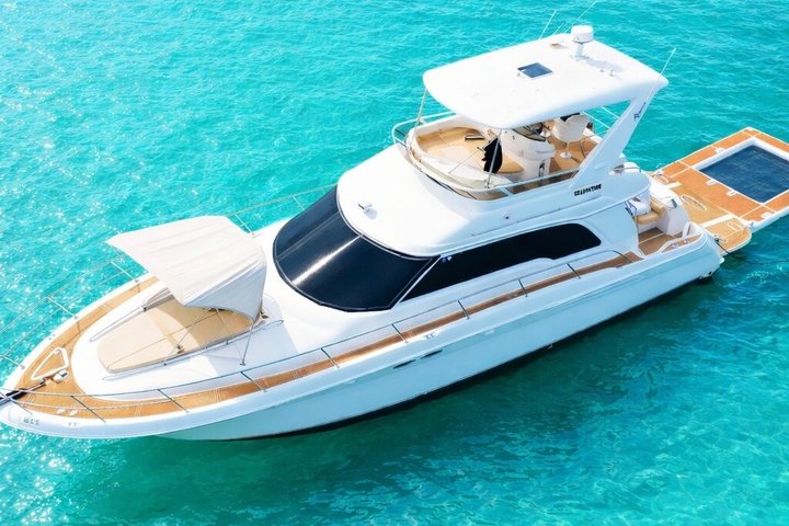 Yacht Rental 60 ft with 2 Free Jet Skis ,Miami River and Sea Pool