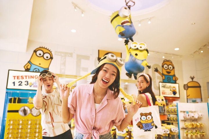 Universal Studios Singapore Tickets with Round-trip Transfers