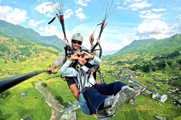 90-Min Daily Sapa Paragliding Tour – Hotel Transfer Included