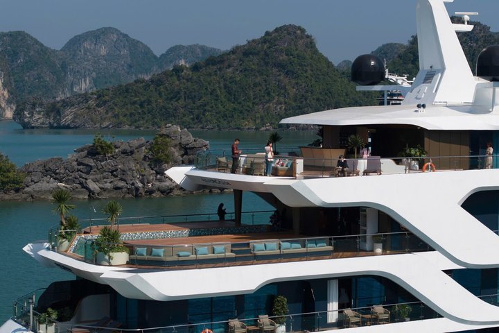 2D1N Elite Lan Ha Bay & Ha Long Bay Cruise with Infinity Pool